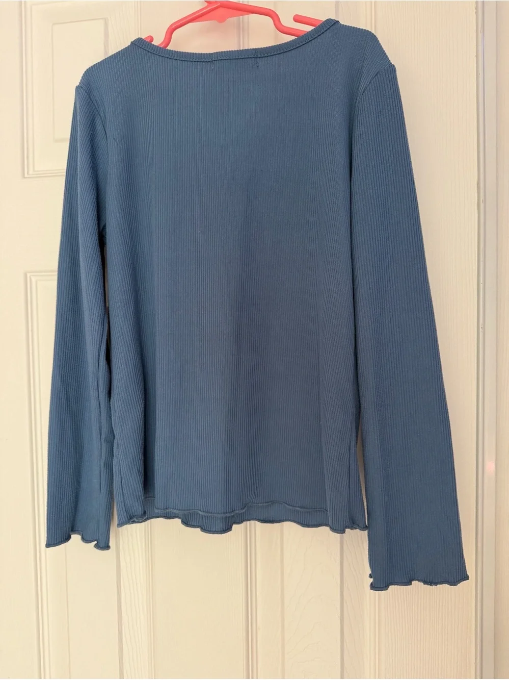 4/$25 Girls Ribbed  V-Neck Long Sleeve Top - Blue, White, Navy  Size 10/12